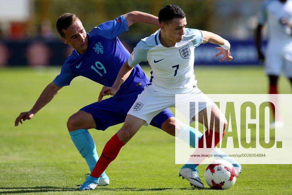 PXL_UEFA European U-17 Championship, group D, England vs. Netherlands 10.05.2017., Zapresic, Croatia - UEFA European U-17 Championship 2017, group D, 3rd round, England vs. Netherlands. Phil Foden, Bradly Van Hoeven. IgorxKralj PIXSELL