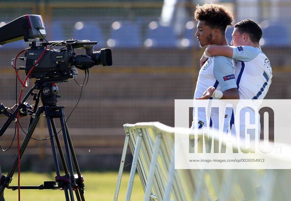 PXL_UEFA European U-17 Championship, group D, England vs. Netherlands 10.05.2017., Zapresic, Croatia - UEFA European U-17 Championship 2017, group D, 3rd round, England vs. Netherlands. Jadon Sancho, Phil Foden. IgorxKralj PIXSELL