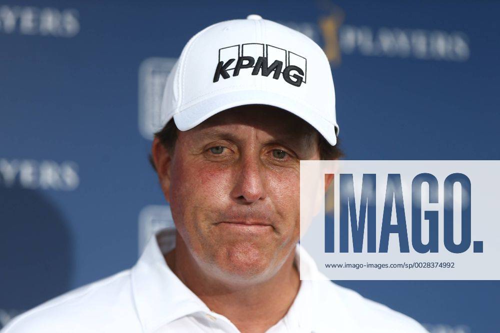 Ponte Vedra Beach, Florida, United States - Phil Mickelson speaks to the media after the second round of The PLAYERS Championship at TPC Sawgrass. Golf 2017: The PLAYERS Championship - Round 2 - ZUMAw109 20170512_zap_w109_107