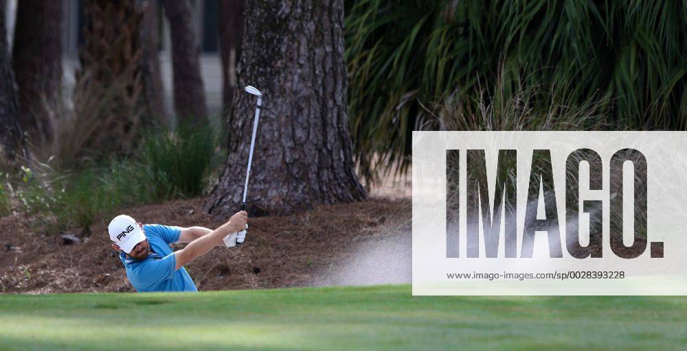 - SPORT May 13, 2017 - Ponte Vedra Beach, Florida, United States - Louis Oosthuizen hits out of the rough on the 11th hole during the third round of The PLAYERS Championship at TPC Sawgrass. Golf 2017: The PLAYERS Championship - Round 3 - ZUMAw109 20170513_zap_w109_048
