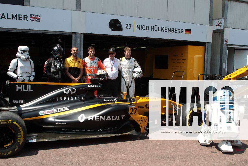 Monaco Grand Prix, Monte Carlo 24 - 28 May 2017 28.05.2017 - Race, Cyril Abiteboul (FRA) Renault F1 Managing Director, Jolyon Palmer (GBR) Renault Sport F1 Team RS17, Jerome Stoll (FRA) Renault Sport F1 President and Nico Hulkenberg (GER) Renault Sport F1 Team RS17