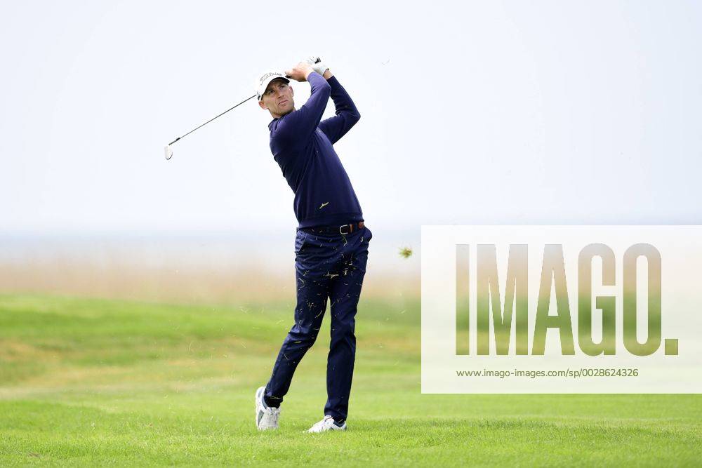 Niklas Lemke, Sverige, under dag tva av golftävlingen Nordea Masters den 2 juni 2017 i Barsebäck.