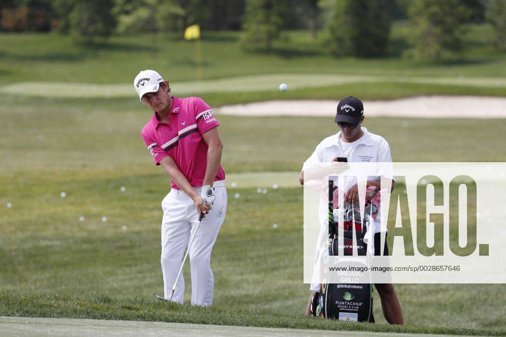 DUBLIN, OH - JUNE 04: PGA Golf Herren golfer Emiliano Grillo warms up on the practice range during the Memorial Tournament - Final Round on June 04, 2017 at Muirfield Village Golf Club in Dublin, Ohio (Photo by Brian Spurlock Icon Sportswire) GOLF: JUN 04 PGA - the Memorial Tournament - Final Round Icon1706040305