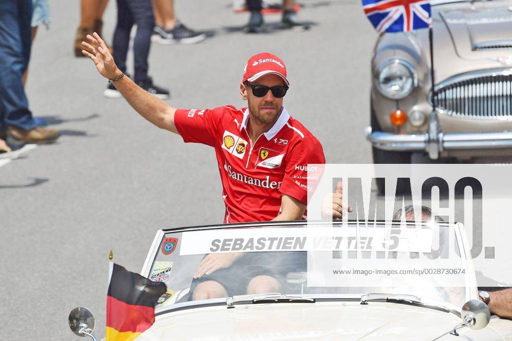 Sebastian Vettel (Scuderia Ferrari) bei der Fahrerparade, Grosser Preis von Kanada 2017, Rennen, Motorsport, Formel 1, 11.06.2017, Montreal