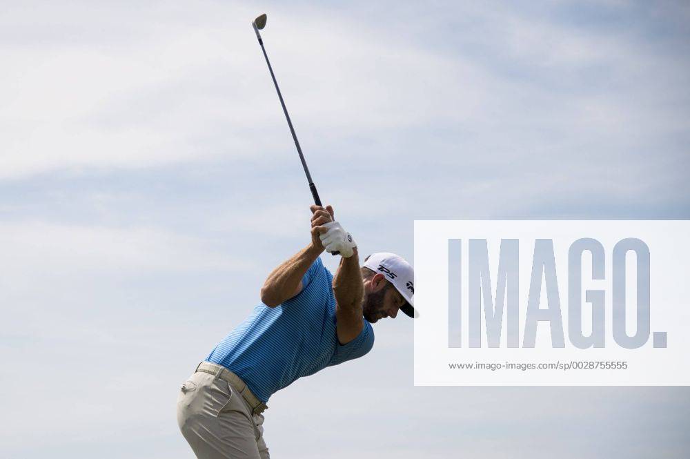 Dustin Johnson practices on the driving range prior to the start of the U.S. Open golf championship at Erin Hill golf course in Erin, Wisconsin on June 14, 2017. The 117th U.S. Open will start tomorrow. WIS20170614302 KEVINxDIETSCH