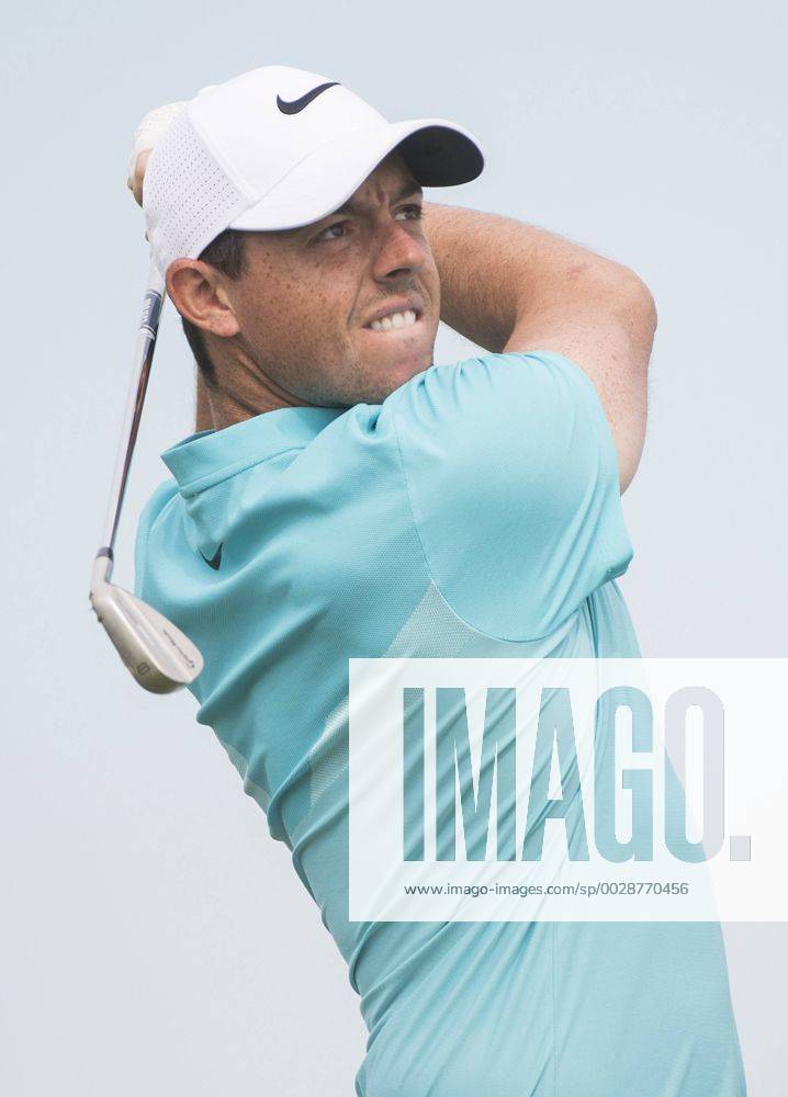 Rory McIlroy watches his hit off the 13th tee during round 2 of the 117th U.S. Open golf tournament at Erin Hill golf course in Erin, Wisconsin on June 16, 2017. WIS20170616302 KEVINxDIETSCH