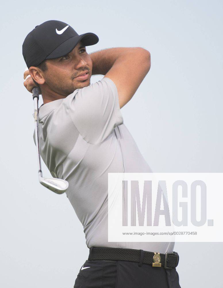 Jason Day watches his hit off the 13th tee during round 2 of the 117th U.S. Open golf tournament at Erin Hill golf course in Erin, Wisconsin on June 16, 2017. WIS20170616304 KEVINxDIETSCH