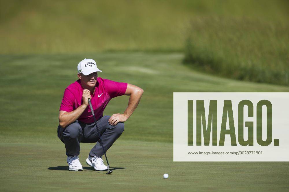 Sveriges Alexander Noren under andra omgangen i golfturneringen US Open den 16 juni 2017 i Hartford.