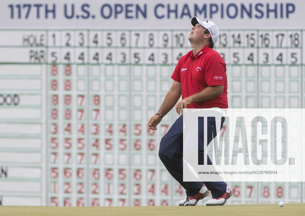 Patrick Reed reacts to missing a putt on the 18th green during round 3 of the 117th U.S. Open golf tournament at Erin Hill golf course on June 17, 2017 in Erin, Wisconsin. WIS20170617302 KEVINxDIETSCH
