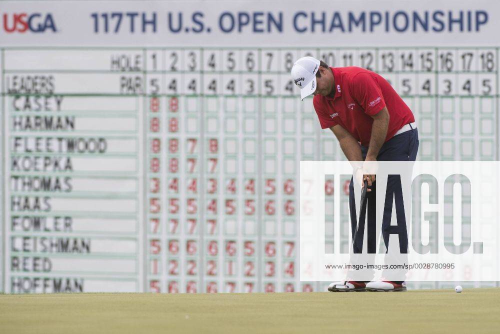 Patrick Reed putt on the 18th green during round 3 of the 117th U.S. Open golf tournament at Erin Hill golf course on June 17, 2017 in Erin, Wisconsin. WIS20170617303 KEVINxDIETSCH