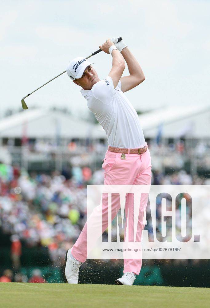 Justin Thomas makes his approach shot on the 10th hole during round 3 of the 117th U.S. Open golf tournament at Erin Hill golf course on June 17, 2017 in Erin, Wisconsin. WIS20170617105 BRIANxKERSEY