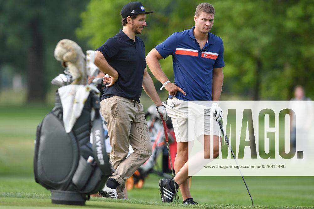 V.li:Skistar Felix NEUREUTHER mit Rodelas Felix LOCH. ProAm ,GOLF,BMW International Open 2017 am 21.06.2017 in Muenchen Eichenried.