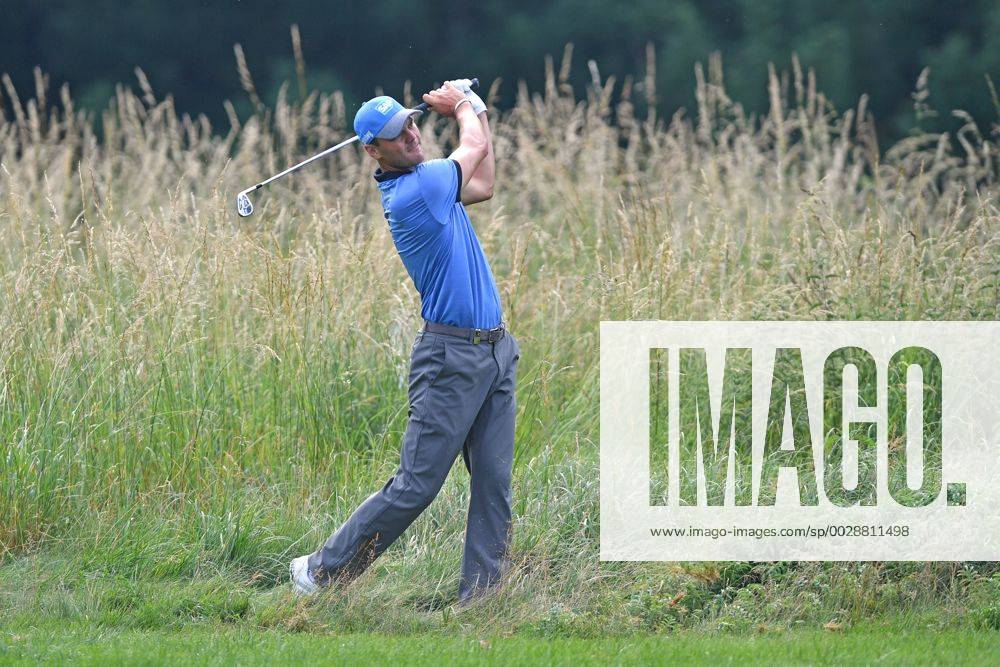 Martin KAYMER (GER)Aktion,Einzelaktion,Einzelbild, Freisteller,Ganzkoerperaufnahme,ganze Figur. ProAm ,GOLF,BMW International Open 2017 am 21.06.2017 in Muenchen Eichenried.