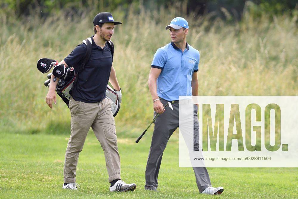 Martin KAYMER (GER,re) mit Skistar Felix NEUREUTHER. ProAm ,GOLF,BMW International Open 2017 am 21.06.2017 in Muenchen Eichenried.