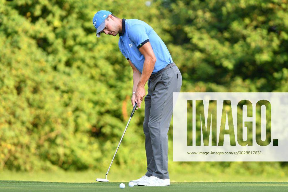 Martin KAYMER (GER),Aktion,Einzelaktion, Einzelbild, Freisteller,Ganzkoerperaufnahme,ganze Figur. ProAm ,GOLF,BMW International Open 2017 am 21.06.2017 in Muenchen Eichenried.