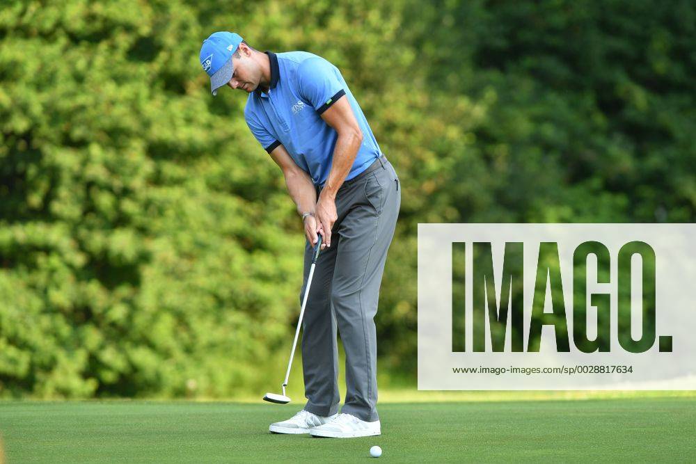 Martin KAYMER (GER),Aktion,Einzelaktion, Einzelbild, Freisteller,Ganzkoerperaufnahme,ganze Figur. ProAm ,GOLF,BMW International Open 2017 am 21.06.2017 in Muenchen Eichenried.