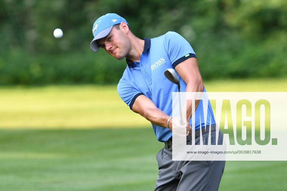 Martin KAYMER (GER),Aktion,Einzelbild,angeschnittenes Einzelmotiv,Halbfigur,halbe Figur. ProAm ,GOLF,BMW International Open 2017 am 21.06.2017 in Muenchen Eichenried.