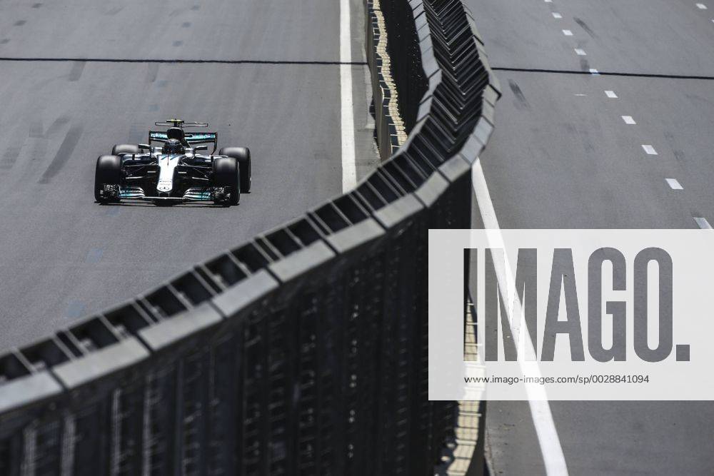 Motorsports: FIA Formula One World Championship WM Weltmeisterschaft 2017, Grand Prix of Europe, 77 Valtteri Bottas (FIN, Mercedes AMG Petronas) Baku Azerbaijan ZWEIx