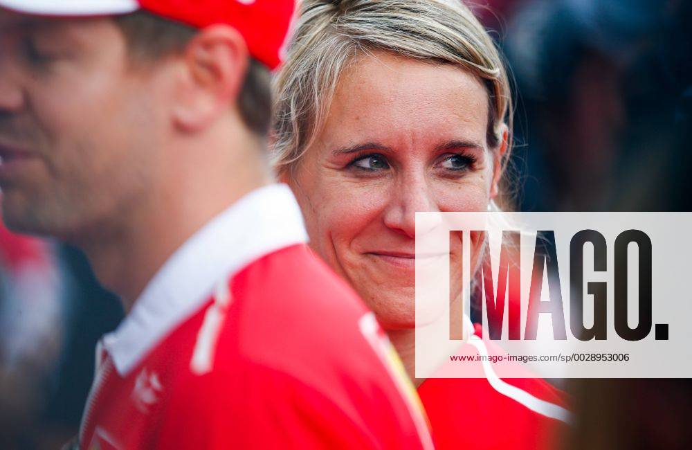 Motorsports: FIA Formula One World Championship WM Weltmeisterschaft 2017, Grand Prix of Austria, Britta Roeske (GER), 5 Sebastian Vettel (GER, Scuderia Ferrari), Spielberg Austria ZWEIx