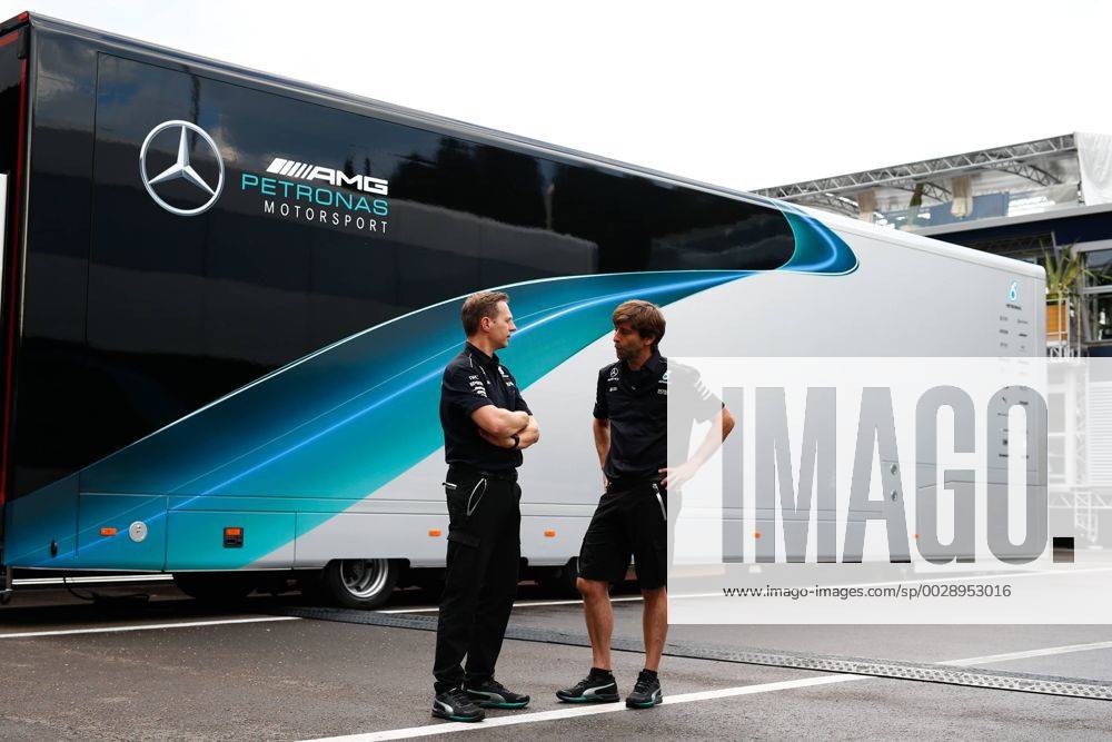 Motorsports: FIA Formula One World Championship WM Weltmeisterschaft 2017, Grand Prix of Austria, Motorhome of Mercedes AMG Petronas F1 Team Spielberg Austria ZWEIx