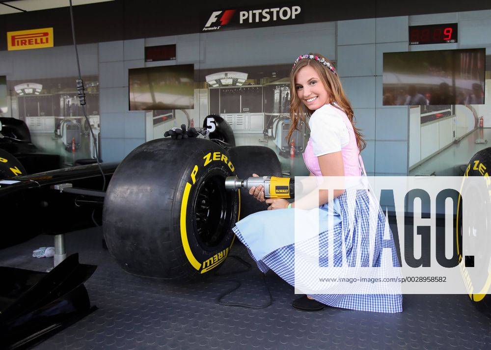FORMULA 1 - GP of Austria 2017 SPIELBERG,AUSTRIA,07.JUL.17 - MOTORSPORTS, FORMULA 1 - Grand Prix of Austria, Red Bull Ring, free practice. Image shows Sophie. Keywords: Formula Una. GEPAxpictures xChristianxWalgram