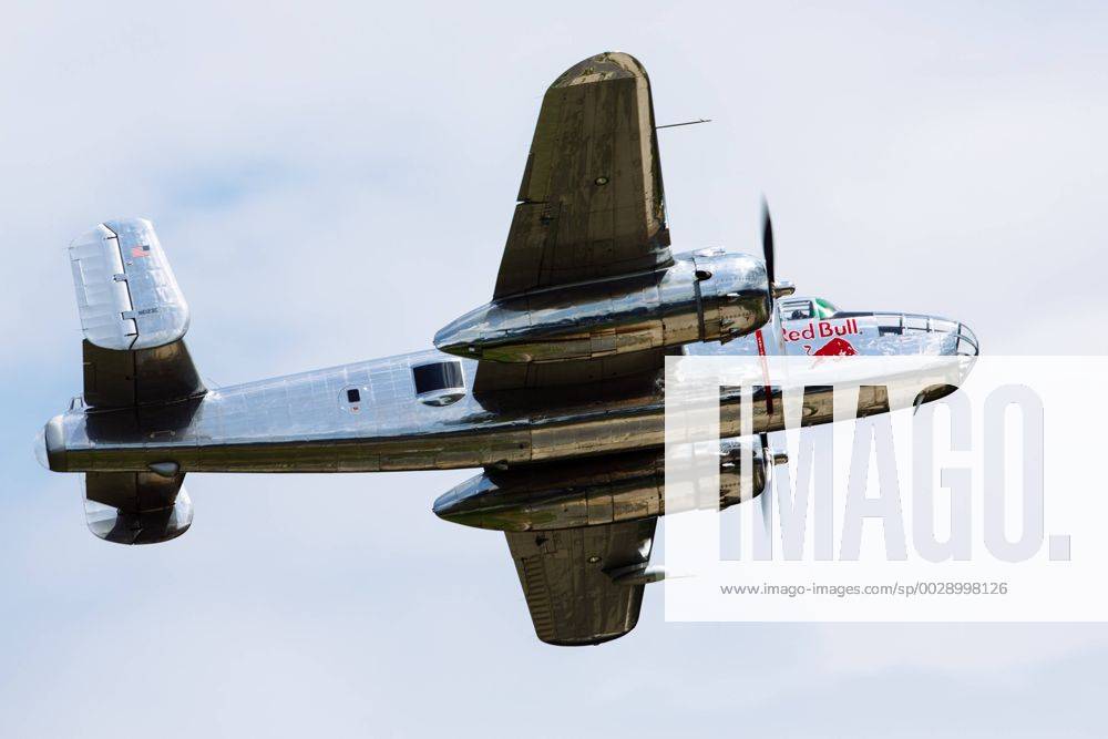 MOTORSPORTS - The Flying Bulls Air Show SPIELBERG,AUSTRIA,09.JUL.17 - MOTORSPORTS - The Flying Bulls Air Show. Image shows a plane. GEPAxpictures Klansek
