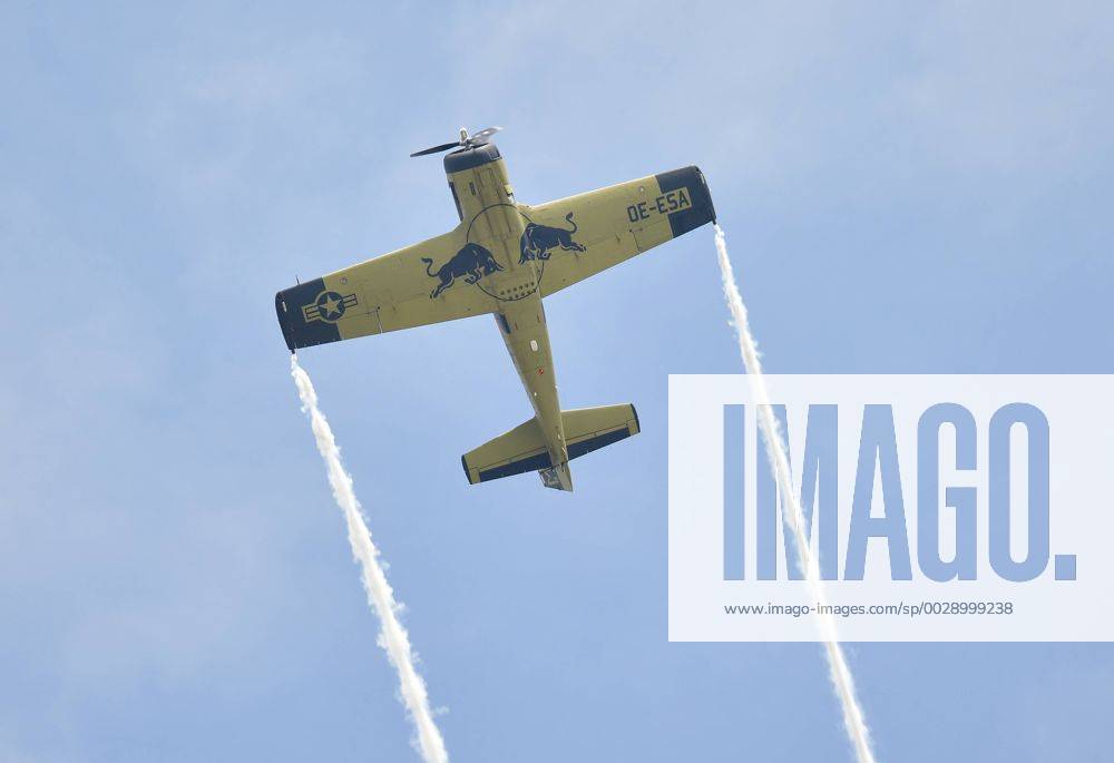 MOTORSPORTS - The Flying Bulls Air Show SPIELBERG,AUSTRIA,09.JUL.17 - MOTORSPORTS - The Flying Bulls Air Show. Image shows shows a plane. GEPAxpictures xMichaelxRiedler