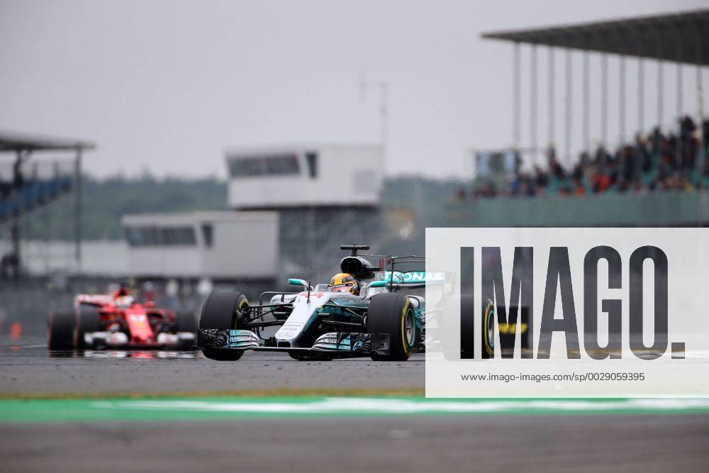 British Grand Prix, Silverstone 13 - 16 July 2017 15.07.2017 - Free Practice 3, Sebastian Vettel (GER) Scuderia Ferrari SF70H and Lewis Hamilton (GBR) Mercedes AMG F1 W08