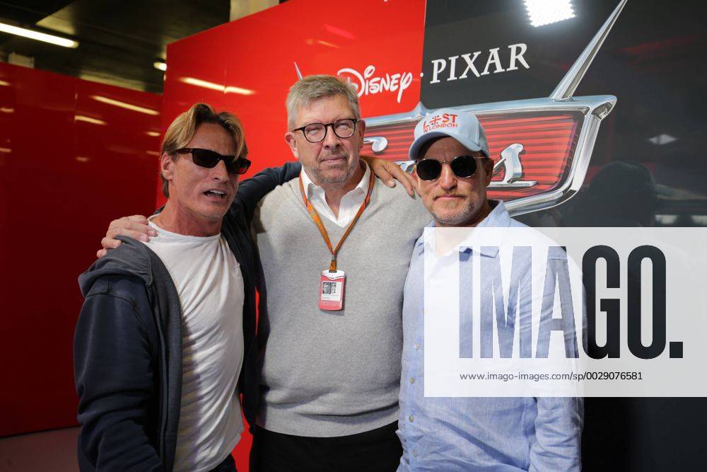 British Grand Prix, Silverstone 13 - 16 July 2017 16.07.2017 - (L-R) Ross Brawn (GBR) Formula One Managing Director of Motorsports and Woody Harrelson (USA