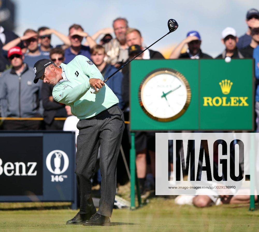 20th July 2017, Royal Birkdale Golf Club, Southport, England; The 146th Open Golf Championship, First round; Matt Kuchar (USA) hits his driver from the tee of the par five 15th hole Blunsdenx ActionPlus11904101