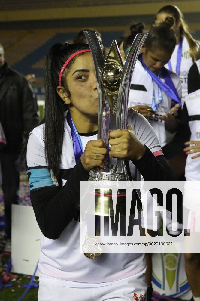 Corinthians x Santos BARUERI, SP - 20.07.2017: CORINTHIANS X SANTOS - Celebration of Santos players of the title of Brazilian Female Champion A-1 after the end of the match between Corinthians and Santos held at Arena Barueri, located in Barueri, SP. The match is valid for the second match of the final of the Brazilian Women& 39;s Chamshonship Series A-1. (Photo: Ricardo Moreira Fotoarena) x1360506x RicardoxMoreira