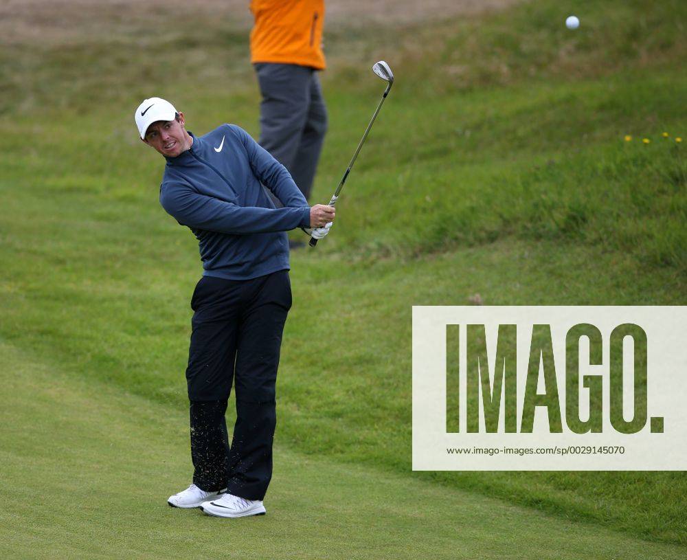 21st July 2017, Royal Birkdale Golf Club, Southport, England; The 146th Open Golf Championship, second round; Rory McIlroy (NIR) pitches from the fairway short of the 10th green Blunsdenx ActionPlus11904449