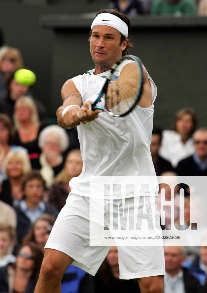 Carlos Moya (Spanien) Tennis Herren All England Championships 2007, Grand Slam, ATP Tour Einzelbild Wimbledon London Tennis Herren All England Championships 2007, Grand Slam, ATP Tour Einzelbild Wimbledon London