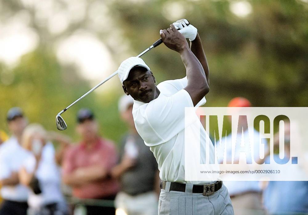 Michael Jordan (USA) - (Icon2210042) Golf Herren Wachovia Championship ProAm 2007, Pro Am, PGA Tour, Übungsrunde Einzelbild Charlotte Golf Herren Wachovia Championship ProAm 2007, Pro Am, PGA Tour, Übungsrunde Einzelbild Charlotte