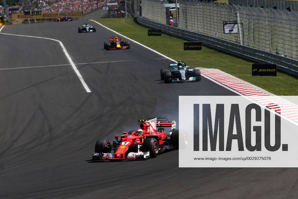 Hungarian Grand Prix, Hungaroring 27 - 30 July 2017 30.07.2017 - Race, Kimi Raikkonen (FIN) Scuderia Ferrari SF70H leads Valtteri Bottas (FIN) Mercedes AMG F1 W08