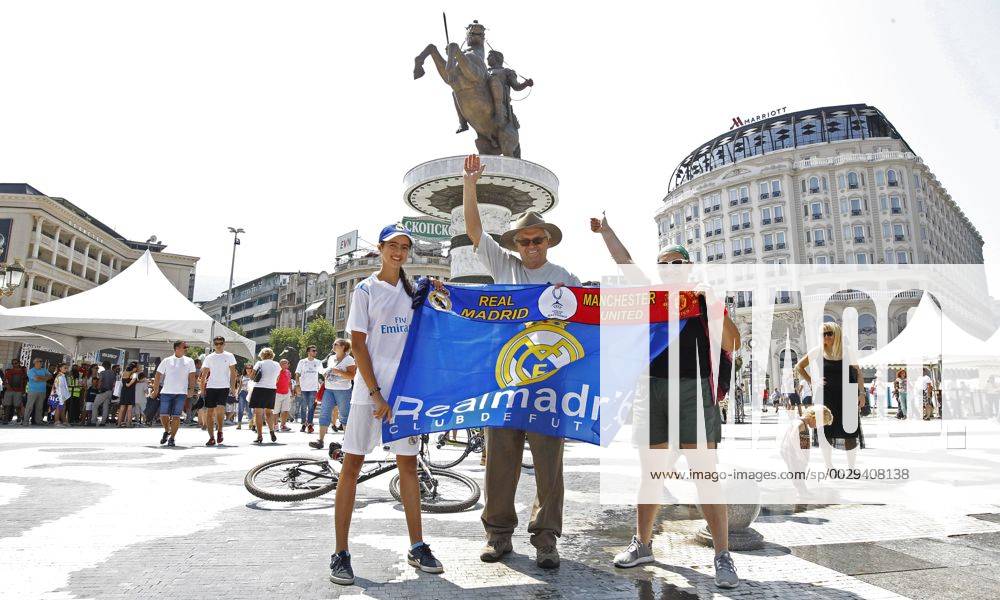 Final de la Supercopa de Europa entre el Real Madrid y el Manchester United ManU En la imagen, ambiente en las calles de Skopje antes del partido. 2017 UEFA Super Cup final match between Real Madrid and Manchester United. In this picture, atmosphere in Skopje streets before the match. xÃngelxRiverox