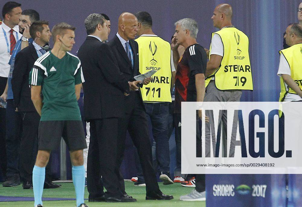Final de la Supercopa de Europa entre el Real Madrid y el Manchester United ManU En la imagen, Zidane y Mourinho. 2017 UEFA Super Cup final match between Real Madrid and Manchester United. In this picture, Zidane and Mourinho. xÃngelxRiverox