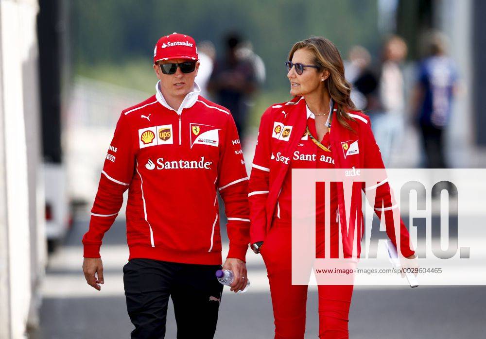Motorsports: FIA Formula One World Championship WM Weltmeisterschaft 2017, Grand Prix of Belgium, 7 Kimi Raikkonen (FIN, Scuderia Ferrari), Stefania Bocchi (Scuderia Ferrari) Spa-Francorchamps Belgium ZWEIx