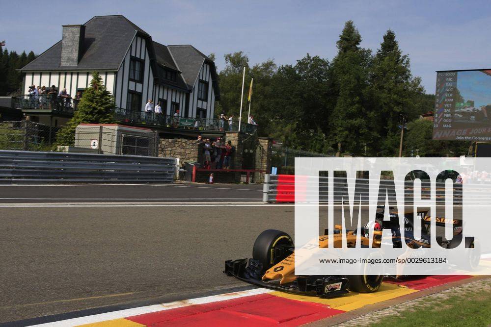 Free Practice 1, Nico Hulkenberg (GER) Renault F1 Team RS17 Belgian Grand Prix, Spa-Francorchamps 24 - 27 August 2017 25.08.2017 - Free Practice 1, Nico Hulkenberg (GER) Renault Sport F1 Team RS17