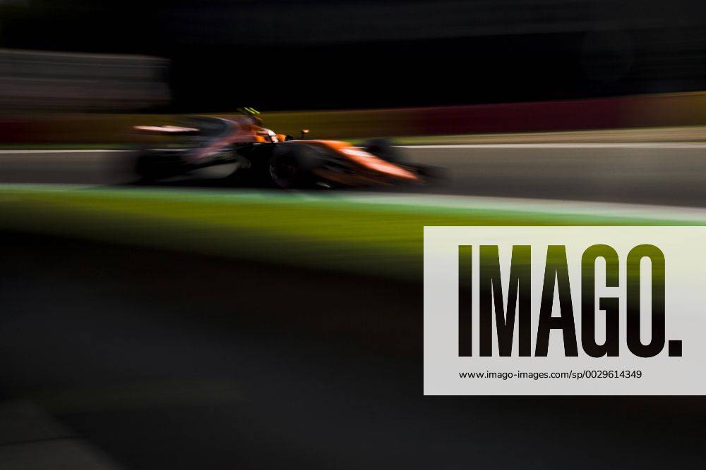 Spa, Belgium - 02 VANDOORNE Stoffel from Belgium of McLaren Honda during the Formula One Belgian Grand Prix at Circuit de Spa-Francorchamps on August 25, 2017 in Spa, Belgium. F1 Grand Prix of Belgium - Practice - ZUMAn230 20170825_zaa_n230_098