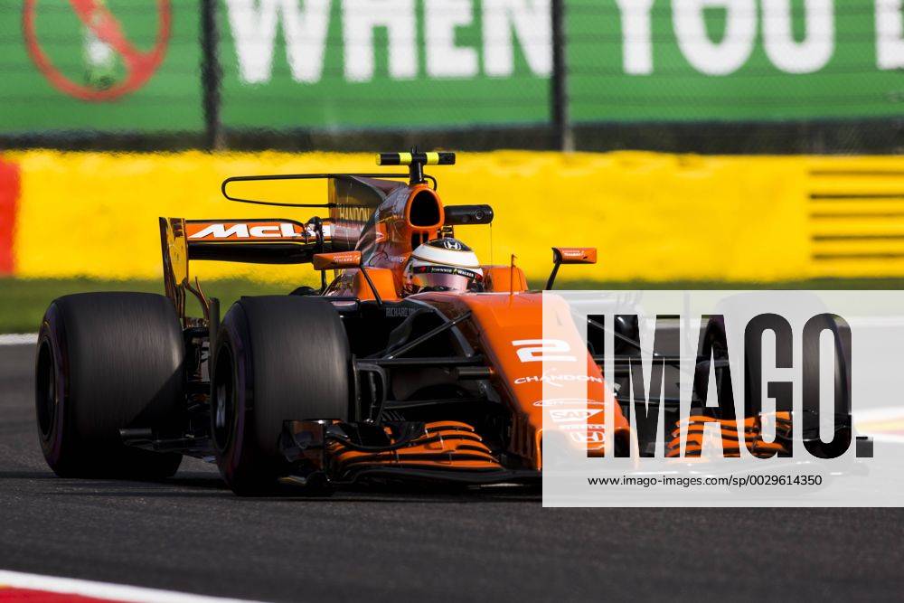 Spa, Belgium - 02 VANDOORNE Stoffel from Belgium of McLaren Honda during the Formula One Belgian Grand Prix at Circuit de Spa-Francorchamps on August 25, 2017 in Spa, Belgium. F1 Grand Prix of Belgium - Practice - ZUMAn230 20170825_zaa_n230_099