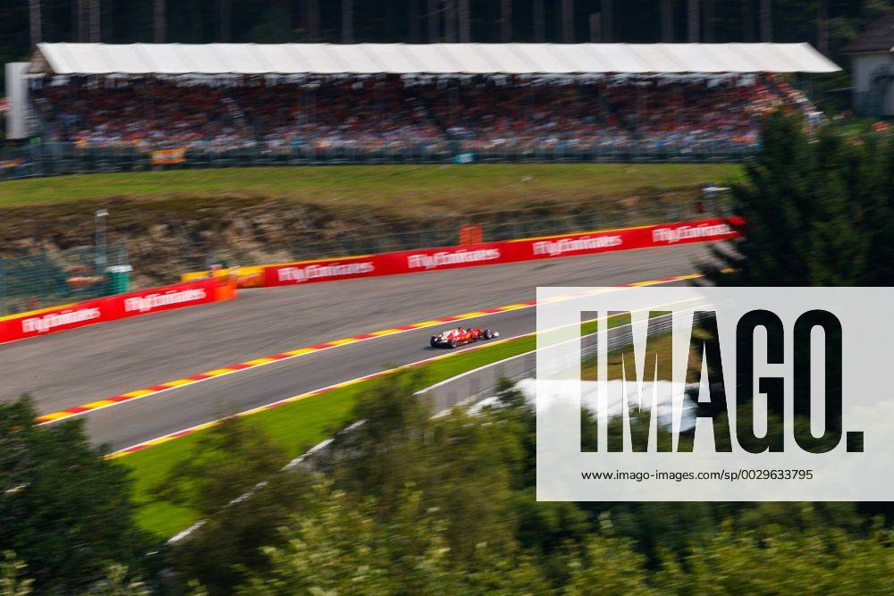 Sebastian Vettel (Scuderia Ferrari) mit seinem Auto in der Eau Rouge, Grosser Preis von Belgien 2017, Rennen, Motorsport, Formel 1, 26.08.2017, Spa Francorchamps