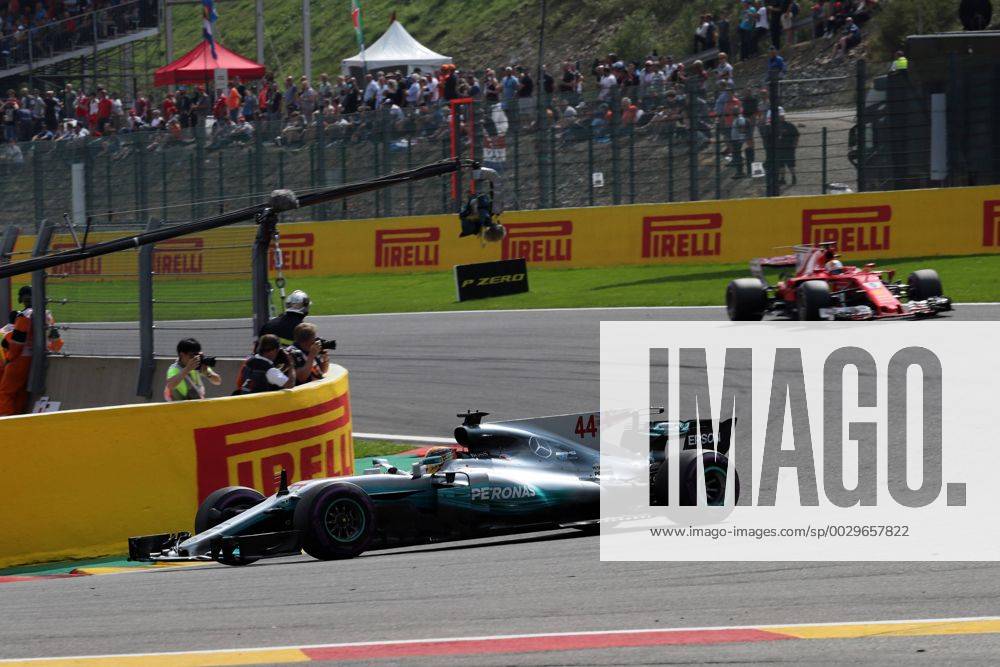 Race, Lewis Hamilton (GBR) Mercedes AMG F1 W08 leads Sebastian Vettel (GER) Scuderia Ferrari SF70H Belgian Grand Prix, Spa-Francorchamps 24 - 27 August 2017 27.08.2017 - Race, Lewis Hamilton (GBR) Mercedes AMG F1 W08 leads Sebastian Vettel (GER) Scuderia Ferrari SF70H