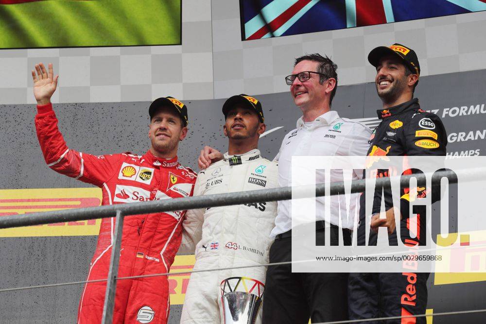 Race, 2nd place Sebastian Vettel (GER) Scuderia Ferrari SF70H, Lewis Hamilton (GBR) Mercedes AMG F1 W08 race winner and 3rd place Daniel Ricciardo (AUS) Red Bull Racing RB13 Belgian Grand Prix, Spa-Francorchamps 24 - 27 August 2017 27.08.2017 - Race, 2nd place Sebastian Vettel (GER) Scuderia Ferrari SF70H, Lewis Hamilton (GBR) Mercedes AMG F1 W08 race winner and 3rd place Daniel Ricciardo (AUS) Red Bull Racing RB13