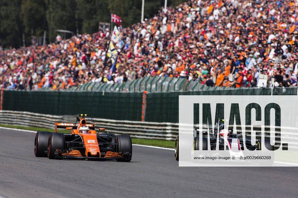 Spa, Belgium - 02 VANDOORNE Stoffel from Belgium of McLaren Honda ahead of 20 MAGNUSSEN Kevin from Denmark of Haas F1 team during the Formula One Belgian Grand Prix at Circuit de Spa-Francorchamps on August 27, 2017 in Spa, Belgium. F1 Grand Prix of Belgium - Race - ZUMAn230 20170827_zaa_n230_140