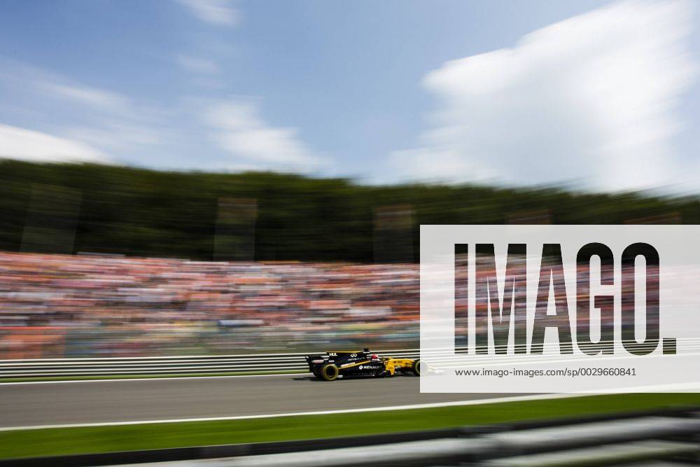 Spa, Belgium - 27 HULKENBERG Nico from Germany of team Renault F1 team during the Formula One Belgian Grand Prix at Circuit de Spa-Francorchamps on August 27, 2017 in Spa, Belgium. F1 Grand Prix of Belgium - Race - ZUMAn230 20170827_zaa_n230_154