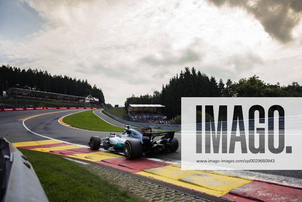 Spa, Belgium - 44 HAMILTON Lewis from Great Britain of team Mercedes GP during the Formula One Belgian Grand Prix at Circuit de Spa-Francorchamps on August 27, 2017 in Spa, Belgium. F1 Grand Prix of Belgium - Race - ZUMAn230 20170827_zaa_n230_167
