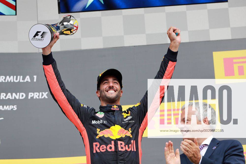 Race, 3rd place Daniel Ricciardo (AUS) Red Bull Racing RB13 Belgian Grand Prix, Spa-Francorchamps 24 - 27 August 2017 27.08.2017 - Race, 3rd place Daniel Ricciardo (AUS) Red Bull Racing RB13