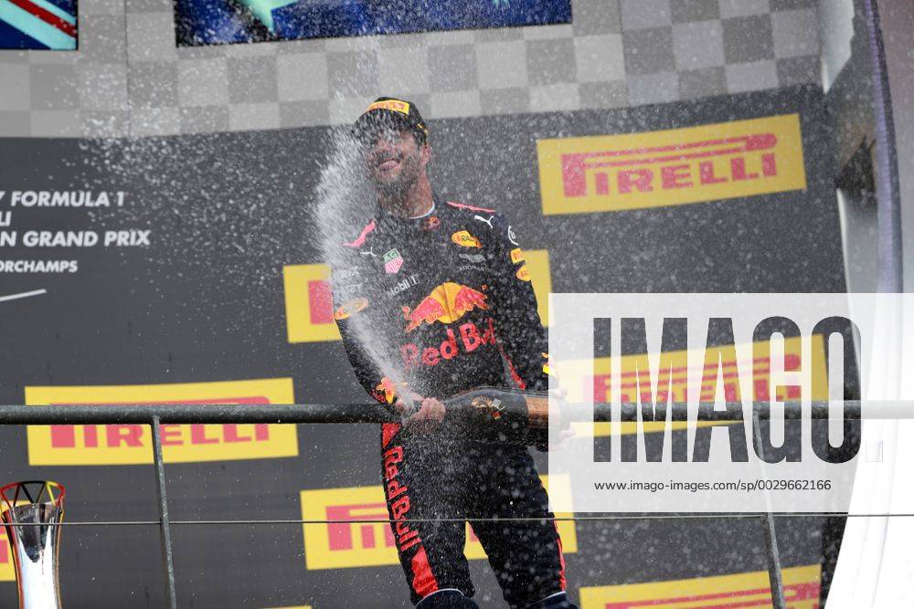 Race, 3rd place Daniel Ricciardo (AUS) Red Bull Racing RB13 Belgian Grand Prix, Spa-Francorchamps 24 - 27 August 2017 27.08.2017 - Race, 3rd place Daniel Ricciardo (AUS) Red Bull Racing RB13