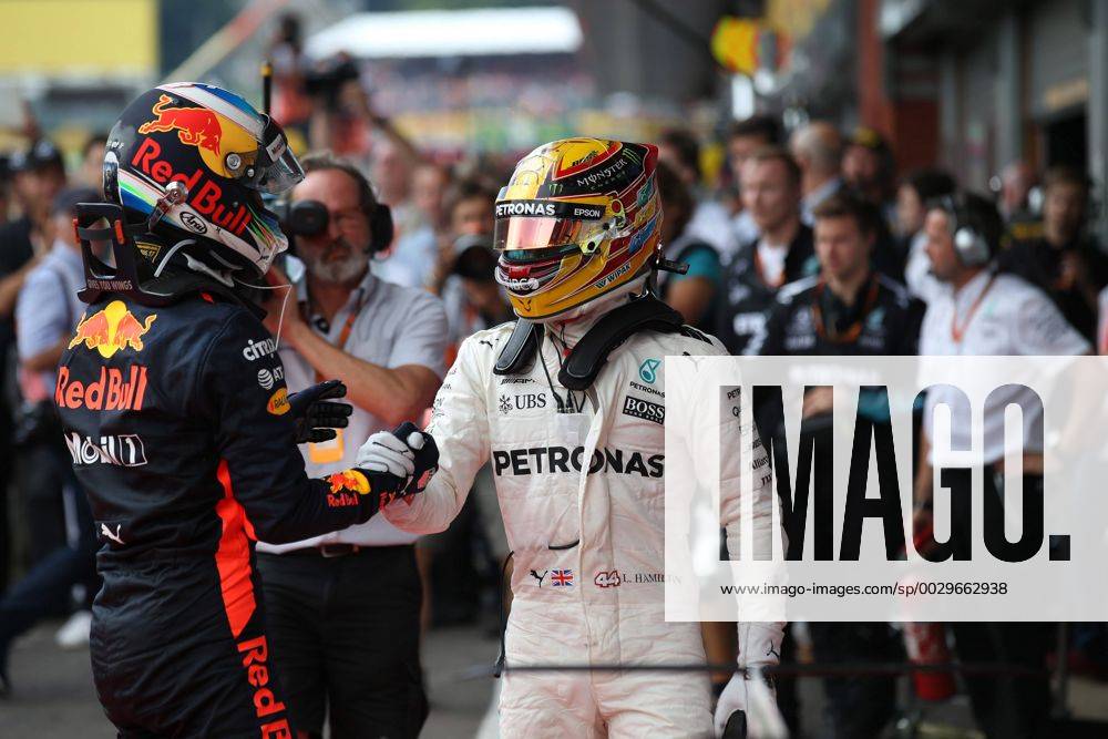 Race, 3rd place Daniel Ricciardo (AUS) Red Bull Racing RB13 and Lewis Hamilton (GBR) Mercedes AMG F1 W08 race winner Belgian Grand Prix, Spa-Francorchamps 24 - 27 August 2017 27.08.2017 - Race, 3rd place Daniel Ricciardo (AUS) Red Bull Racing RB13 and Lewis Hamilton (GBR) Mercedes AMG F1 W08 race winner
